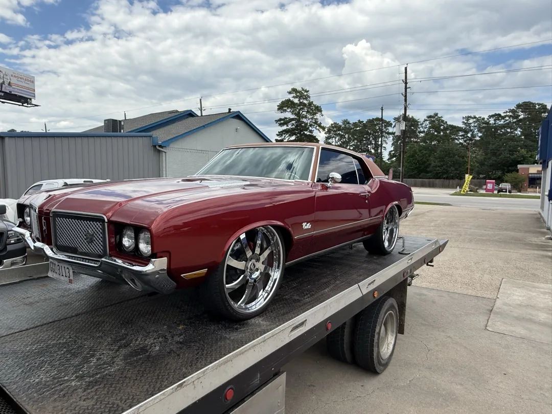 Cutlass Supreme — roadside ready